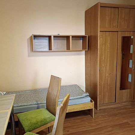 Hostel Sunrise Liwska Warsawa Bagian luar foto