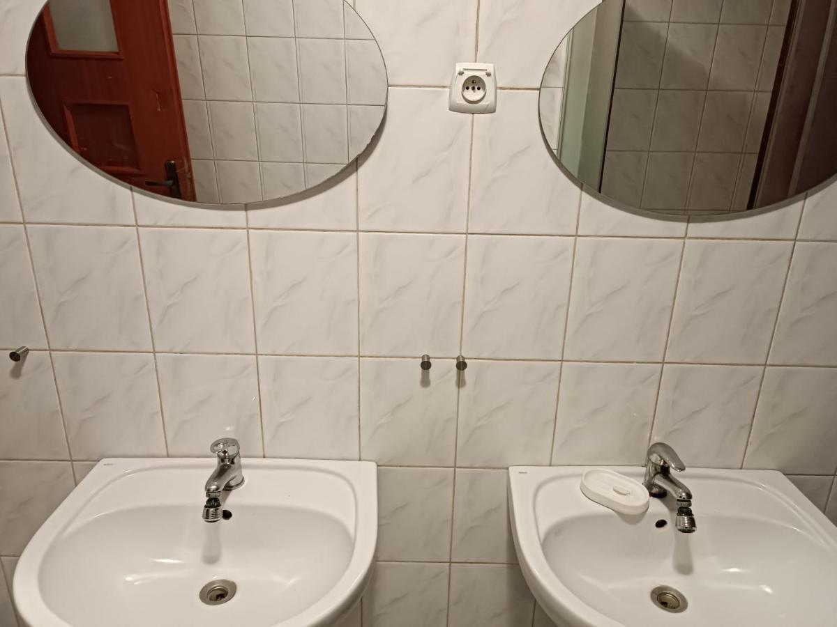 Hostel Sunrise Liwska Warsawa Bagian luar foto