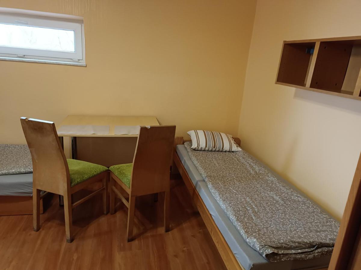 Hostel Sunrise Liwska Warsawa Bagian luar foto