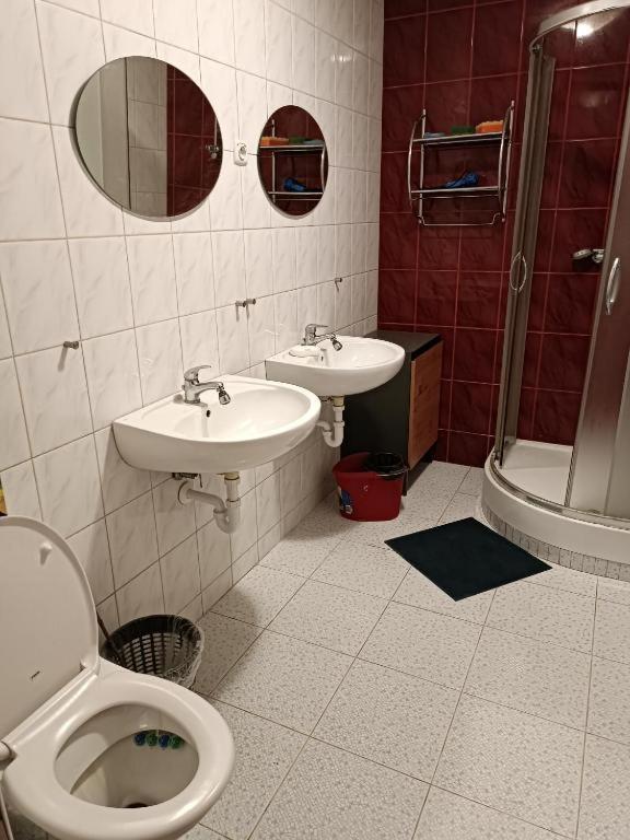 Hostel Sunrise Liwska Warsawa Bagian luar foto